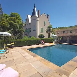 Au Fond De La Cour France